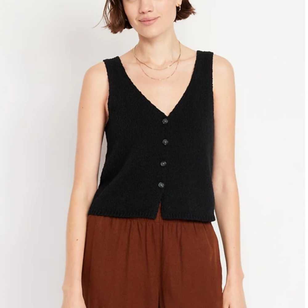 NWT Old Navy Black Button-Front Tank Top